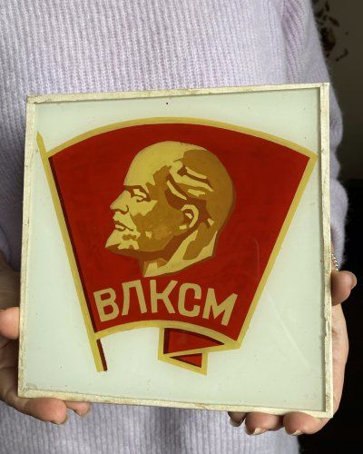 Peinture sur Verre- Komsomol – Lysenko
