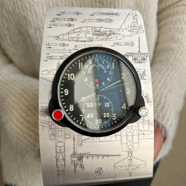 Horloge cockpit Achs-1 – Socle Sukhoi 25 – Neuve