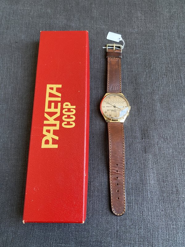 Montre Raketa -Calendrier Perpétuel – NOS