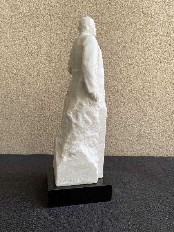 Buste Korolev – Résine – Spoutnik – Sculpteur Oliichuk – Image 6