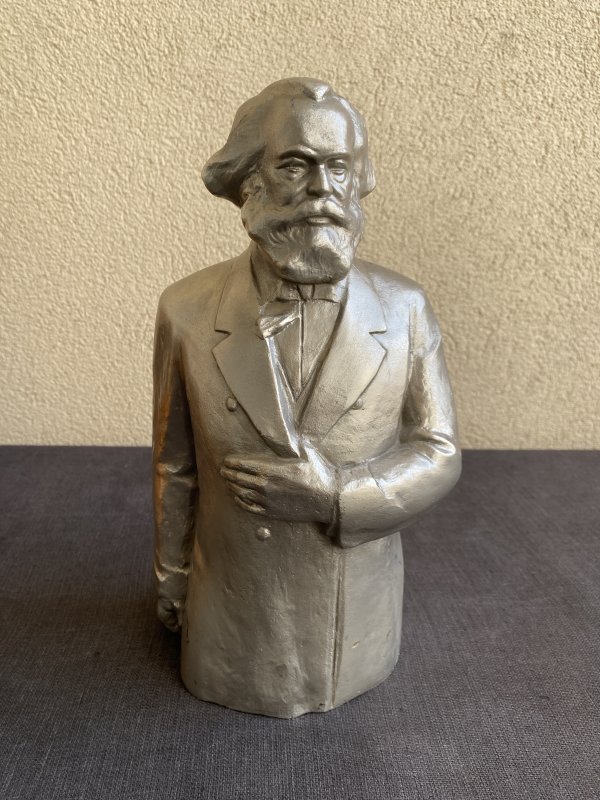 Sculpture Karl Marx - 1978 - Teplov