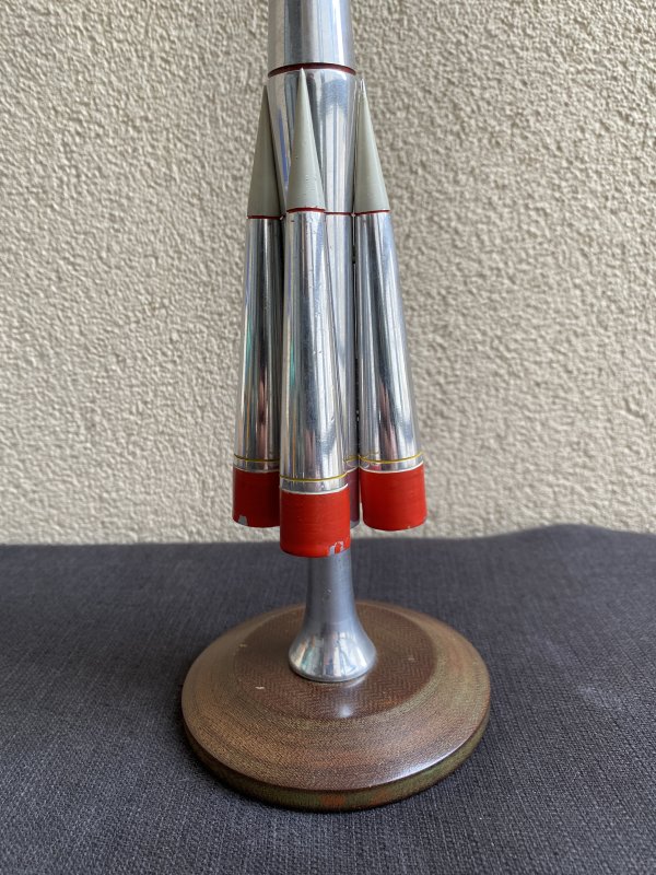 Modèle Fusée Soyuz URSS – Aluminium Bakélite – 38 cm – Image 2