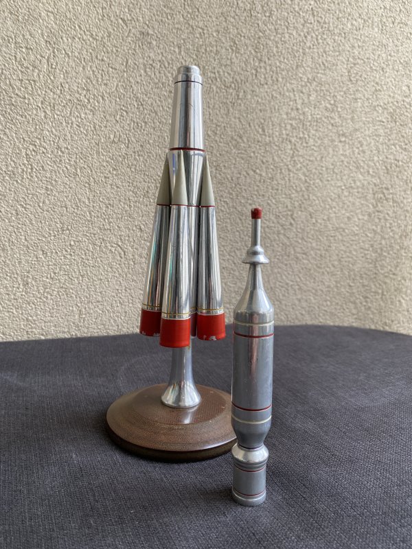 Modèle Fusée Soyuz URSS – Aluminium Bakélite – 38 cm – Image 3