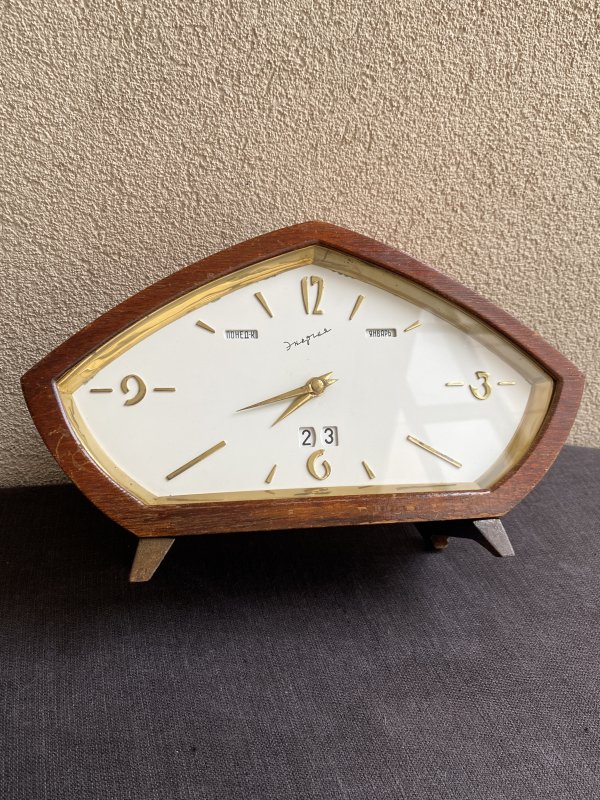 Horloge de Table - Mid Century - Energia - Trois Calendriers – Image 3