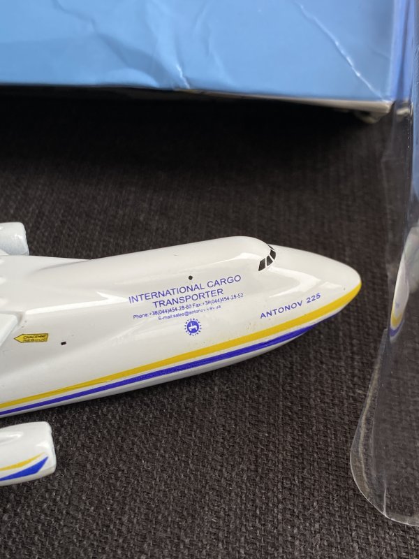 Modèle Antonov An-225 Mriya - 1:400 – Image 3