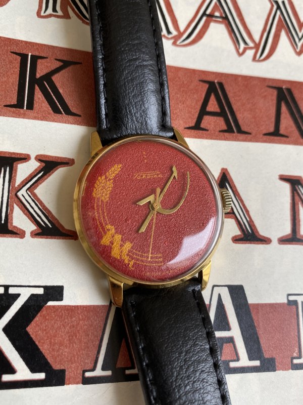 Montre Raketa – Marteau Faucille – Image 3