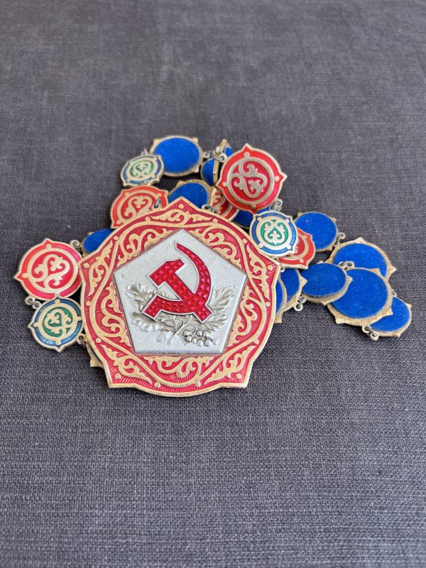 Collier - Agent Enregistrement Mariage URSS