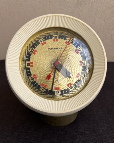 Horloge Yantar - Space Age