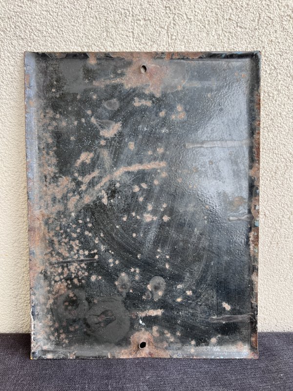 Plaque Émaillée Soviétique – Tête de Mort – Image 2