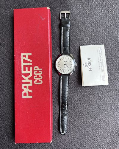 Montre Raketa Villes du Monde – Neuve – 189255 - 1989