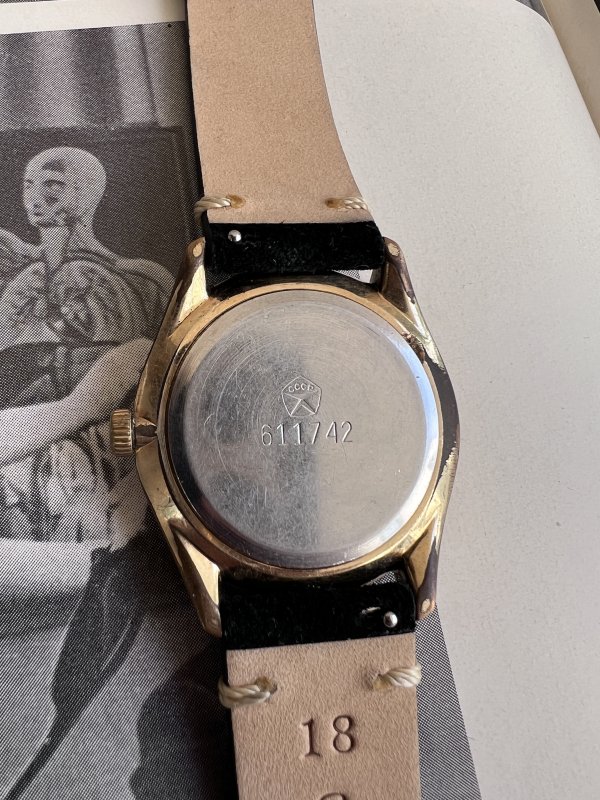 Montre Médecin Soviétique – Raketa – Quartz – 611742 – Image 3