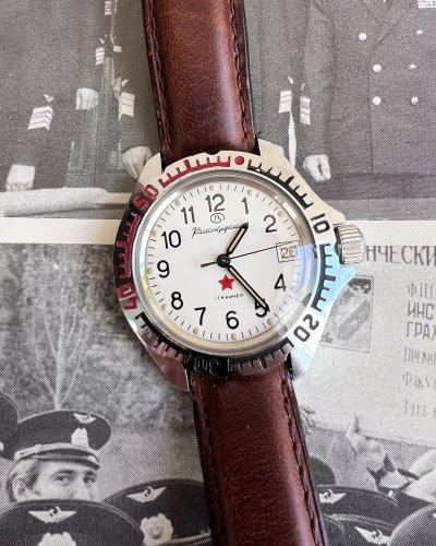 Montre Vostok Komandirskie - Etoile Rouge
