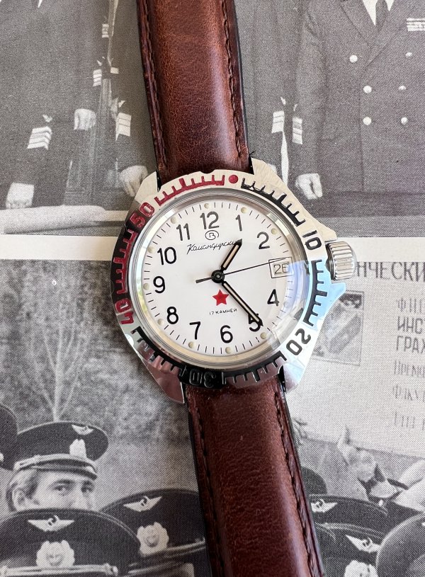 Montre Vostok Komandirskie - Etoile Rouge