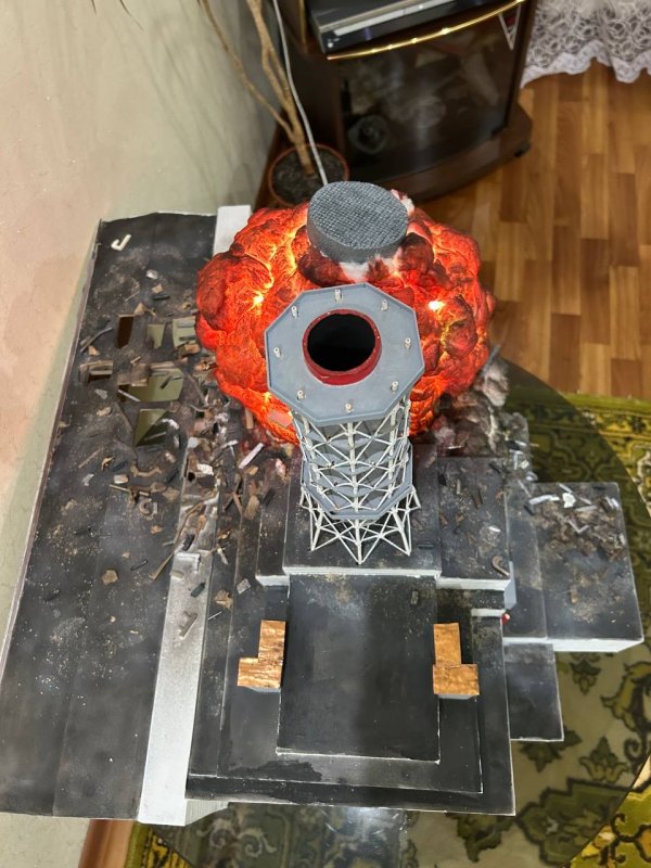 Maquette Diorama - Explosion Réacteur Tchernobyl - Veilleuse – Image 4