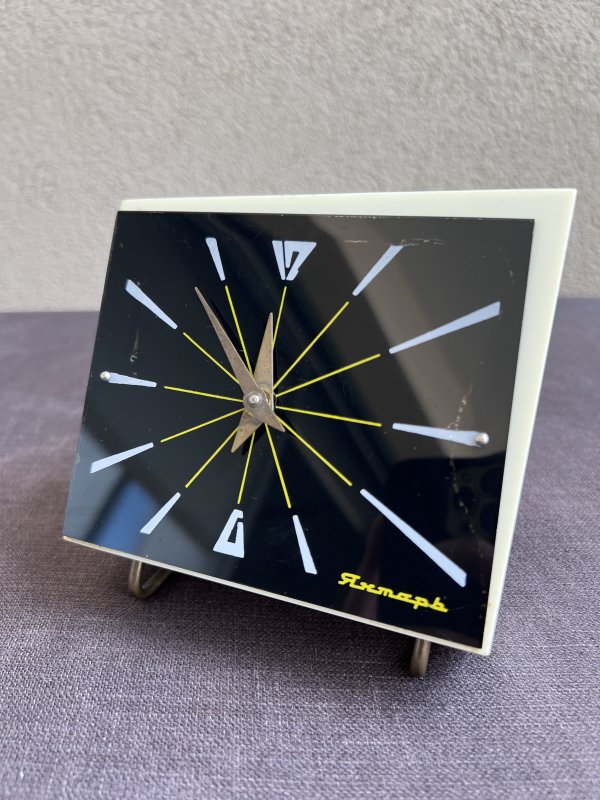 Horloge Bureau Bakélite - Yantar - TV – Image 2