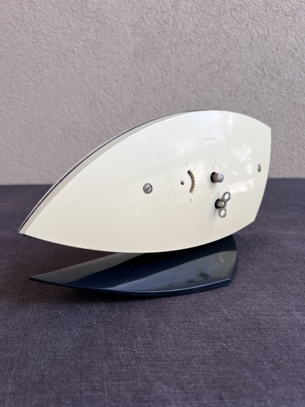 Horloge Yantar - Années 60 - Design - Bakélite – Image 3