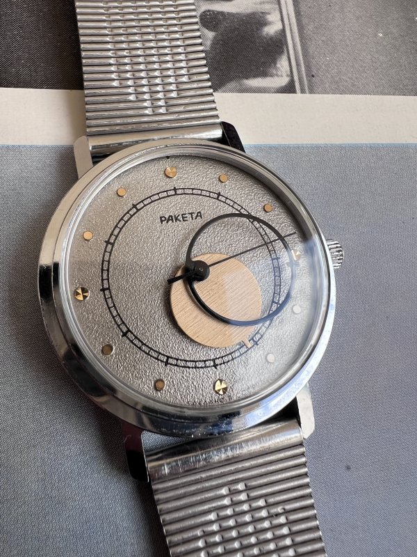 Montre Raketa Copernic – Copernicus – Grise - Bracelet d'origine – Image 2