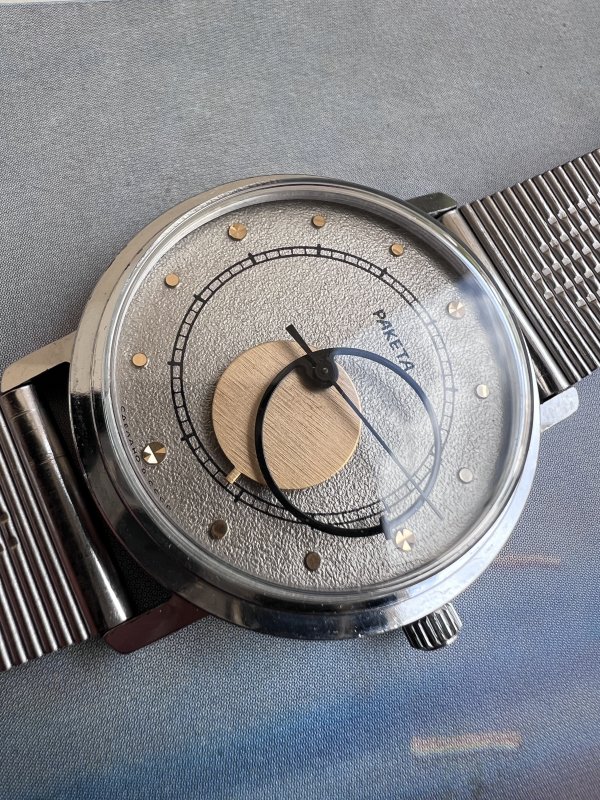 Montre Raketa Copernic – Copernicus – Grise - Bracelet d'origine – Image 3