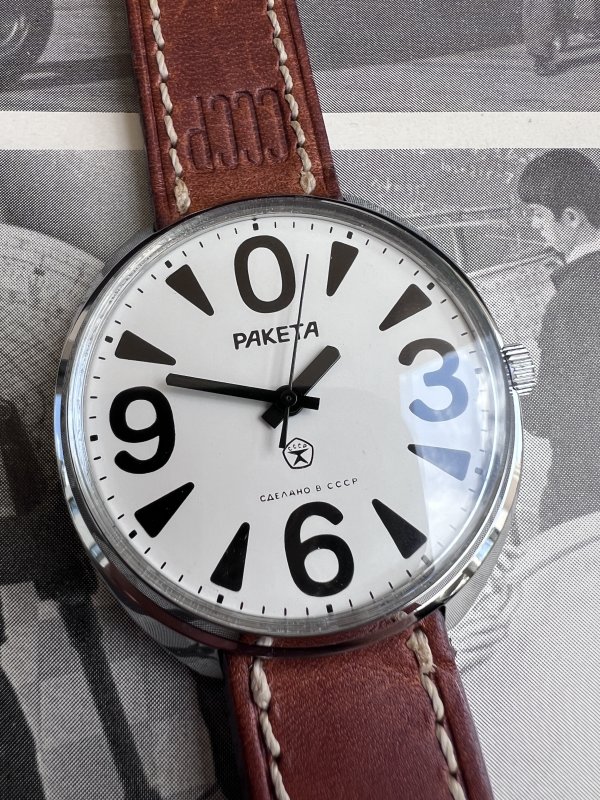 Montre Raketa Big Zero – Blanche – 177841 – Image 2