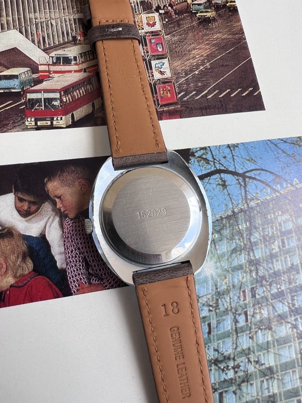 Montre Raketa Big Zero – Blanche – 162029 – Image 3