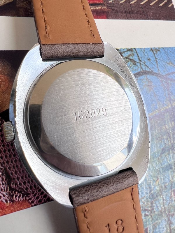 Montre Raketa Big Zero – Blanche – 162029 – Image 4