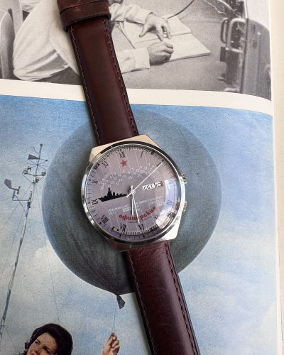 Montre Raketa -Calendrier Perpétuel – Officier Marine