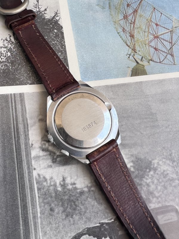 Montre Raketa – Mouvement 24 Heures – Cercle Arctique – Bracelet d'origine – Image 5