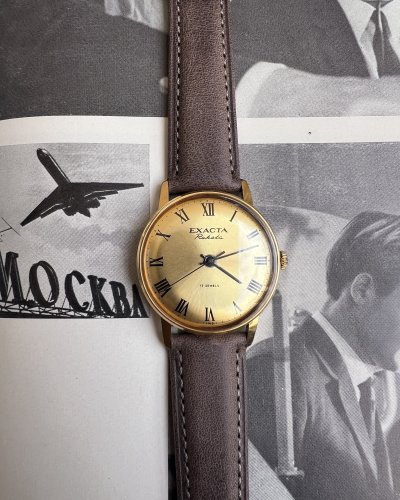 Rare Raketa Suèdoise - Exacta Raketa