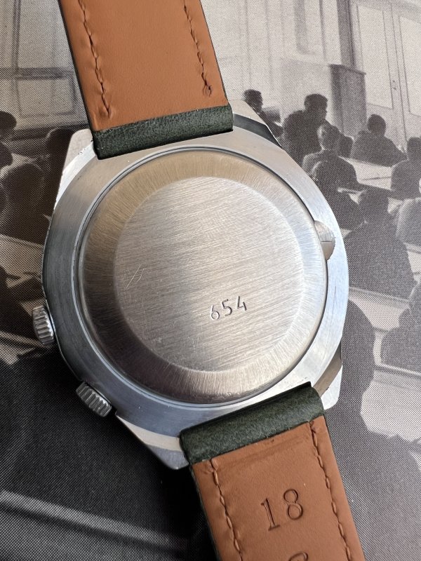 Montre Raketa -Calendrier Perpétuel – Tank - Collège – Image 4