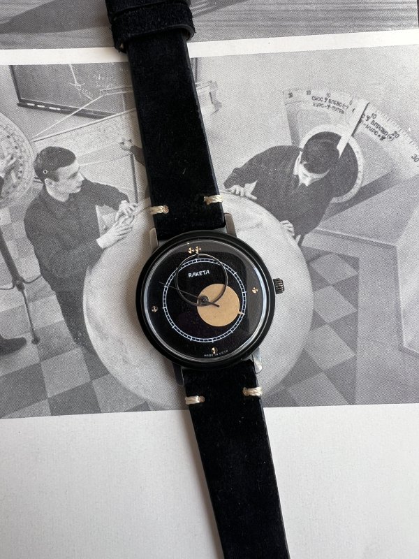 Montre Raketa Copernicus – Noire – 869 – Certificat Entretien