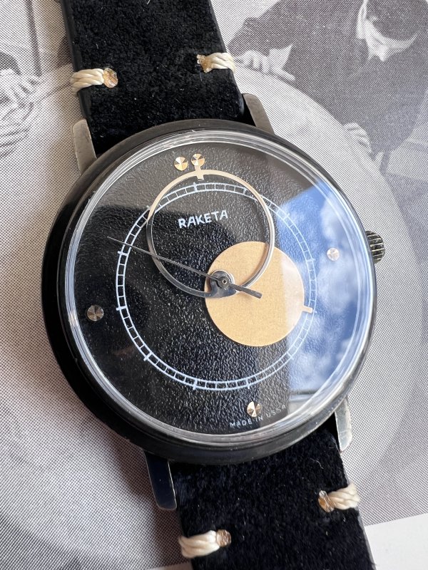 Montre Raketa Copernicus – Noire – 869 – Certificat Entretien – Image 2