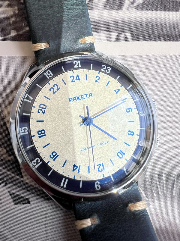 Montre Raketa – Mouvement 24 Heures – Cercle Arctique – Neuve – Image 2