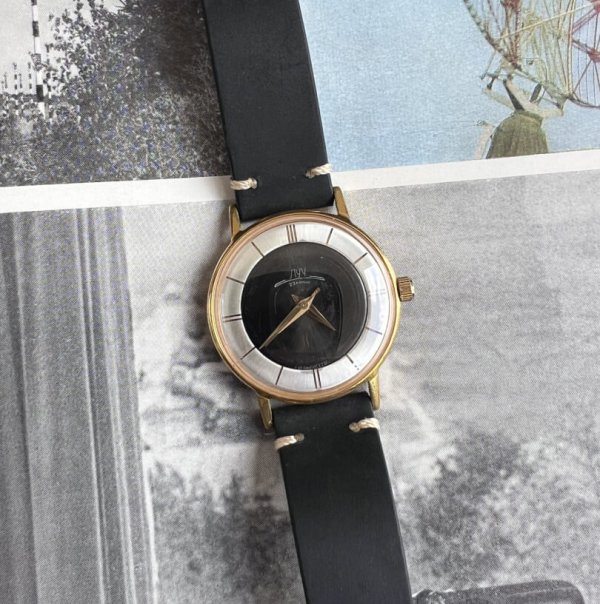 Montre Luch 2209 - Plaquée Or - Fine