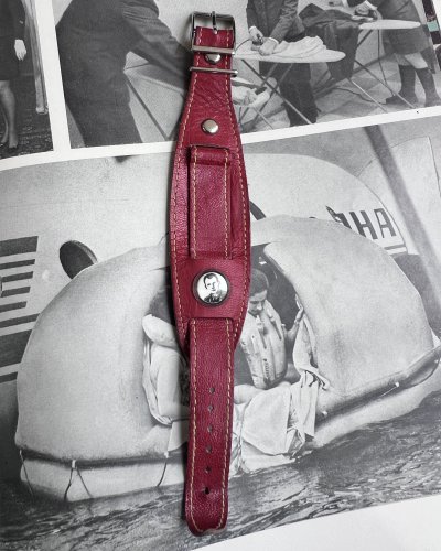 Bracelet Cuir Soviétique – Youri Gagarine - Rouge
