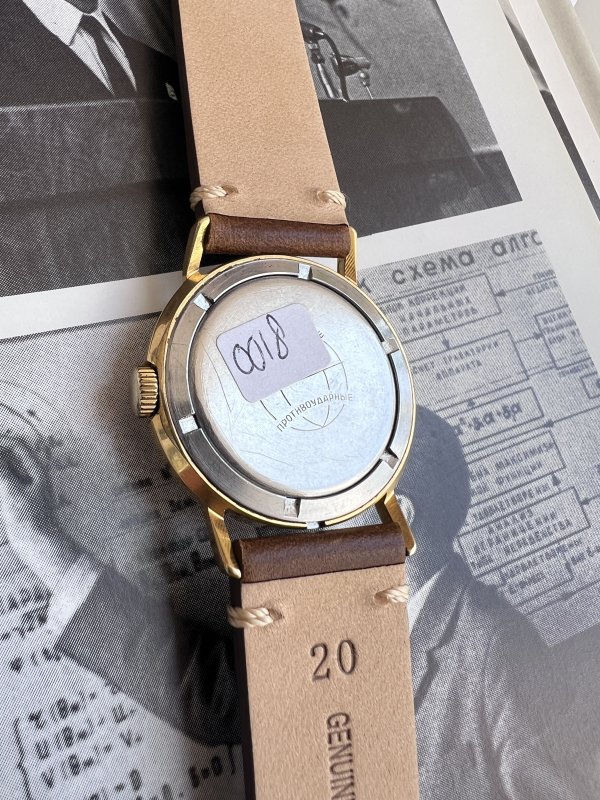 Raketa 2609 – Chiffres Carrés – Image 3