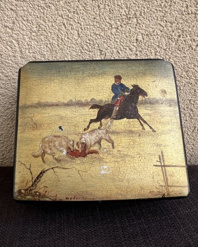 Boite Papier Mâché Laquée – Scène de Chasse – Fedoskino