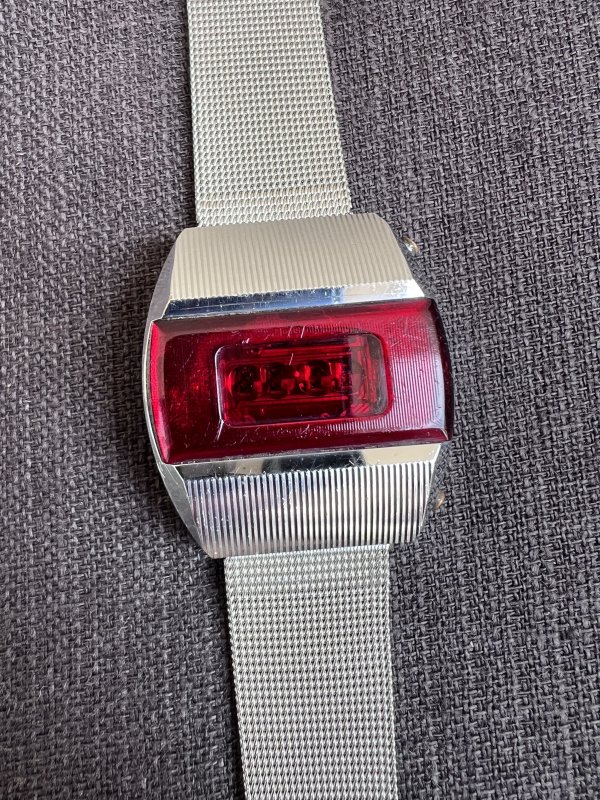 Montre Elektronika 1 – Pulsar – LED – Image 3