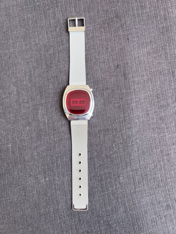 Montre Elektronika 1 – Pulsar – LED - Hublot – Image 2