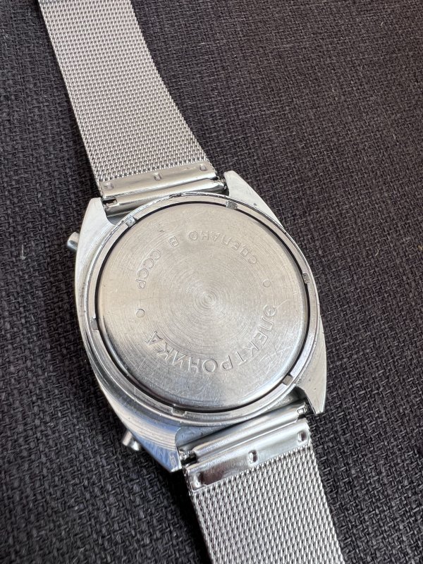 Montre Elektronika 1 – Pulsar – LED - Hublot – Image 3