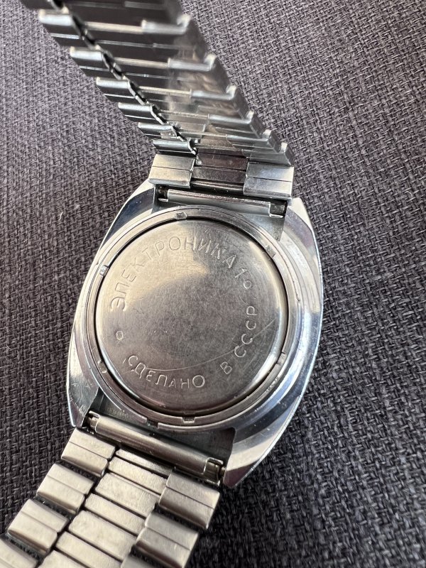 Montre Elektronika 1 - Pulsar - LED – Image 4