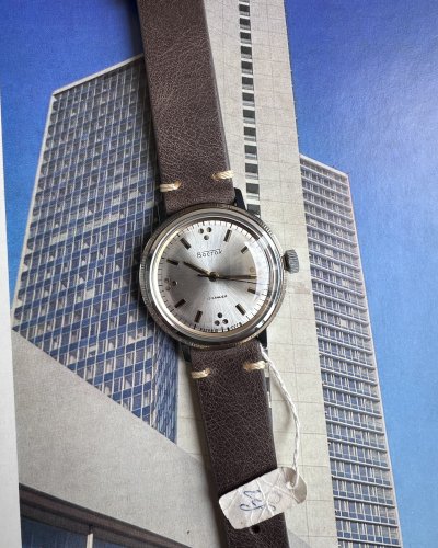 Montre Vostok Neuve Boite -Grappe de Raisin