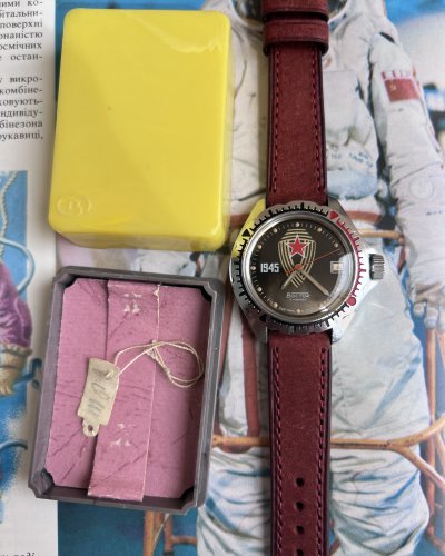 Montre Vostok - 40 Ans Victoire - Boite