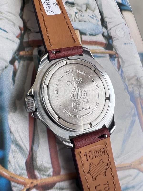 Montre Vostok - 40 Ans Victoire - Boite – Image 4