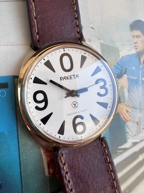 Montre Raketa Big Zéro – Plaquée Or – Image 2