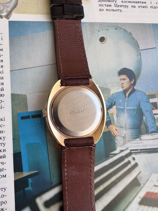 Montre Raketa Big Zéro – Plaquée Or – Image 3