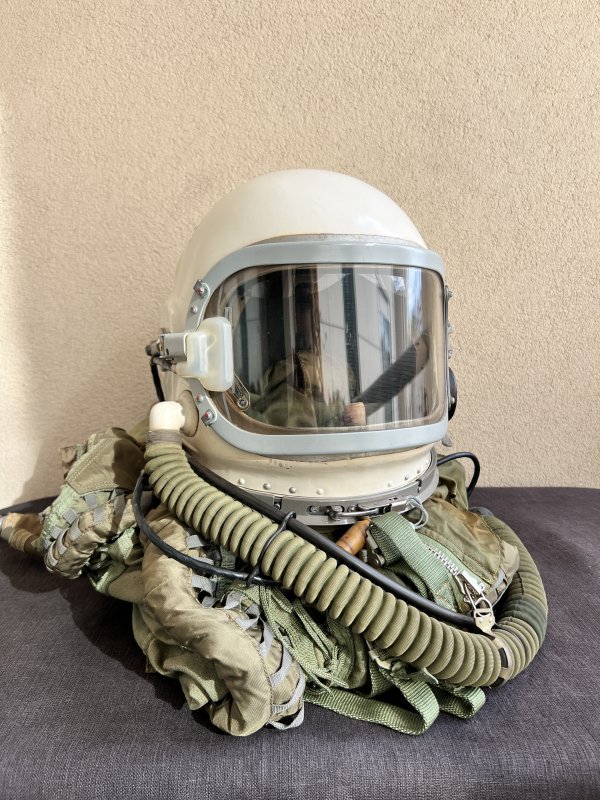 Casque Stratosphérique – GSH-6 – 1981 – Combinaison VKK-6M - Image 3