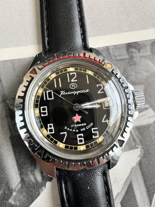 Montre Vostok Komandirskie Noire – Étoile Rouge - Image 2